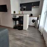 Le Foucauld-goodcaen Apartment