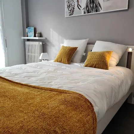 Le Foucauld-goodcaen Appartement *