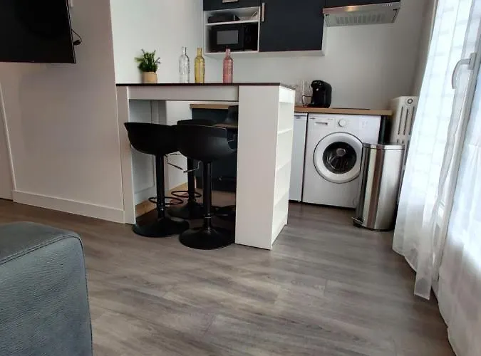 Le Foucauld-goodcaen Apartment